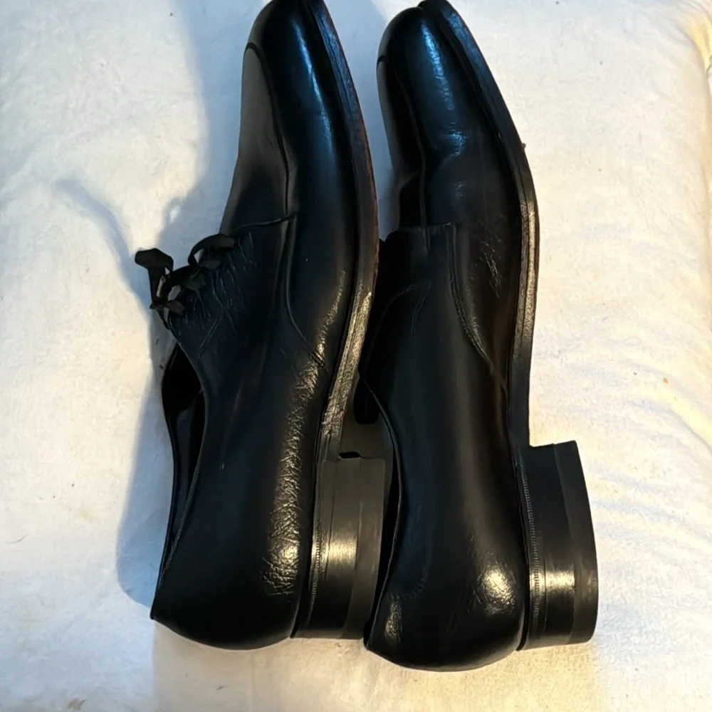 Florsheim 21803 Black leather lace up dress shoes flexible fiber insole sz 9 1/2